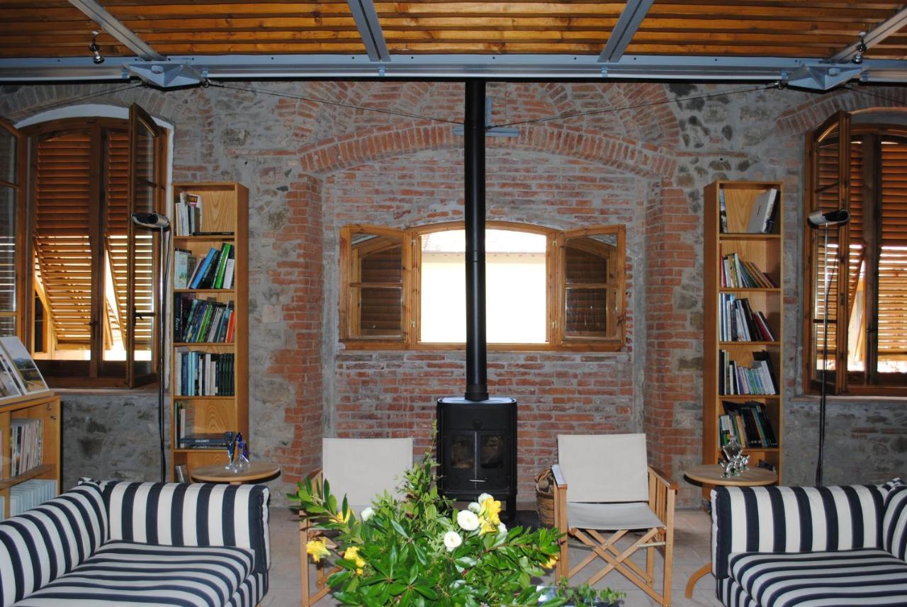 Fattoria Casamora - Suites Pian di Scò Exteriör bild