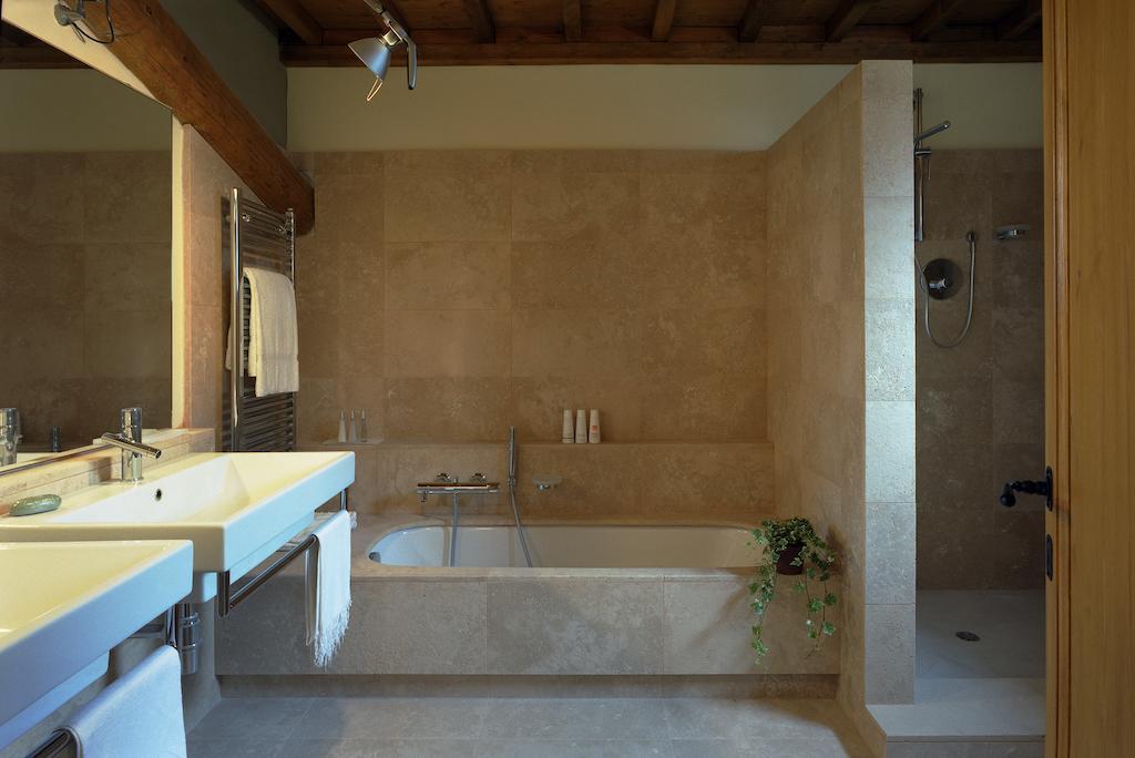 Fattoria Casamora - Suites Pian di Scò Exteriör bild